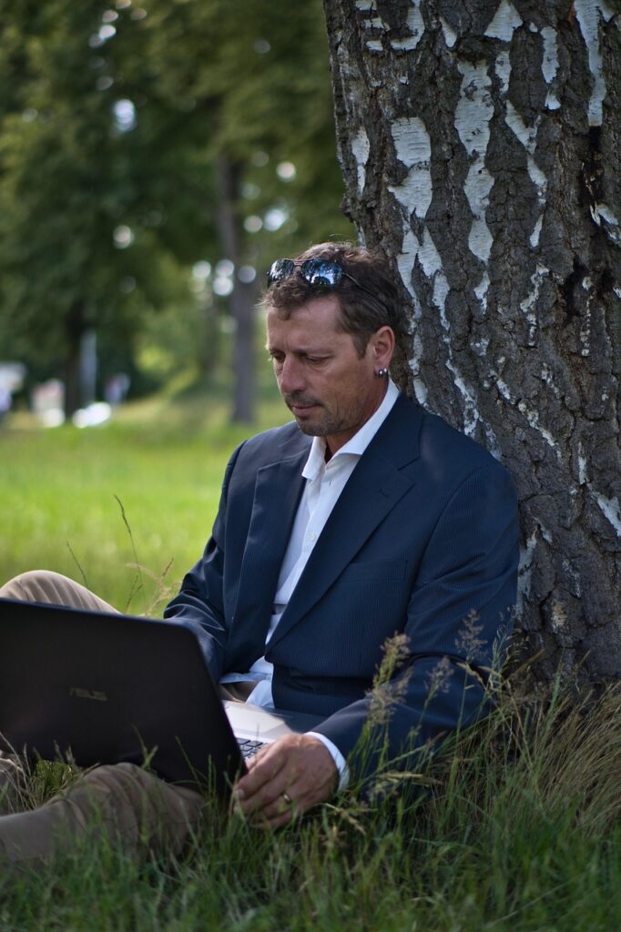 人間関係の悩みを仕事で解決するための相談はLINEでできる？