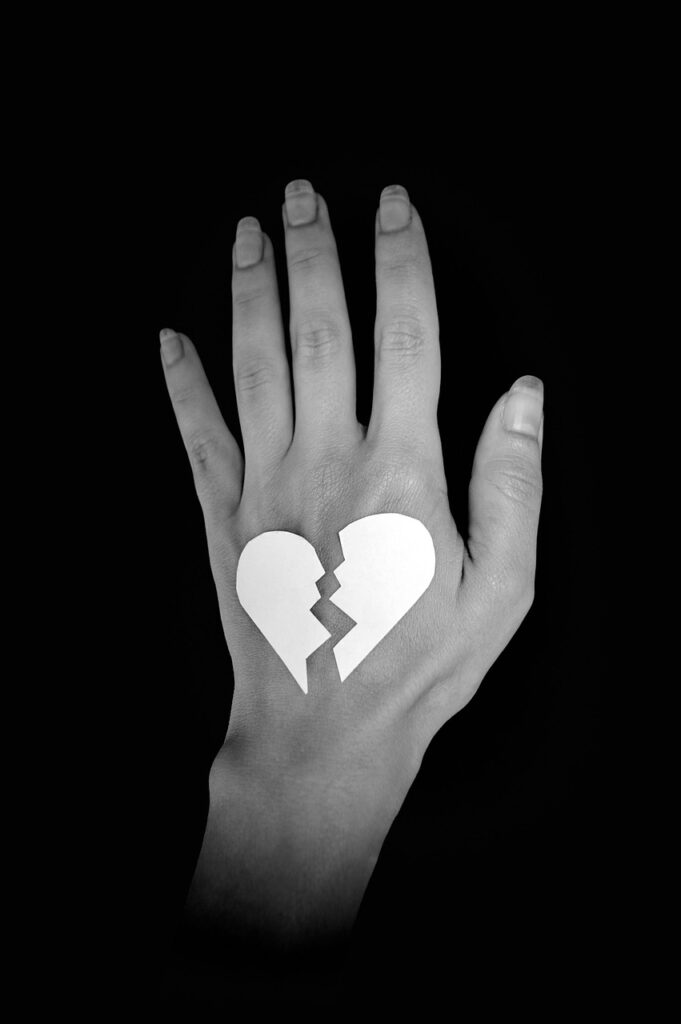 片思いの悩みを解決するための匿名相談はどこでできる？