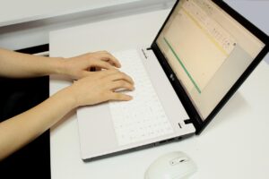 SNSトラブルを匿名で相談するにはLINEをどう活用すればいい？